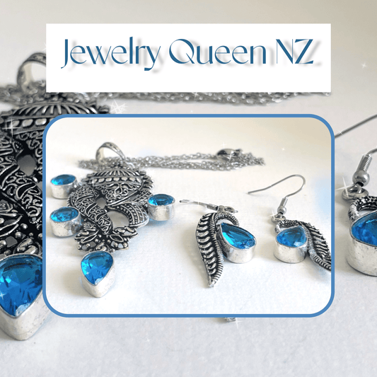 Hypnotising Swiss blue topaz pendant and earrings Jewelry Sets